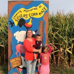 Meet your Posher, Katelyn